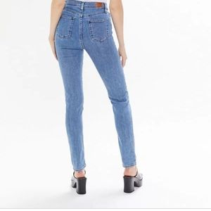 UO BDG Girlfriend High Rise Jeans